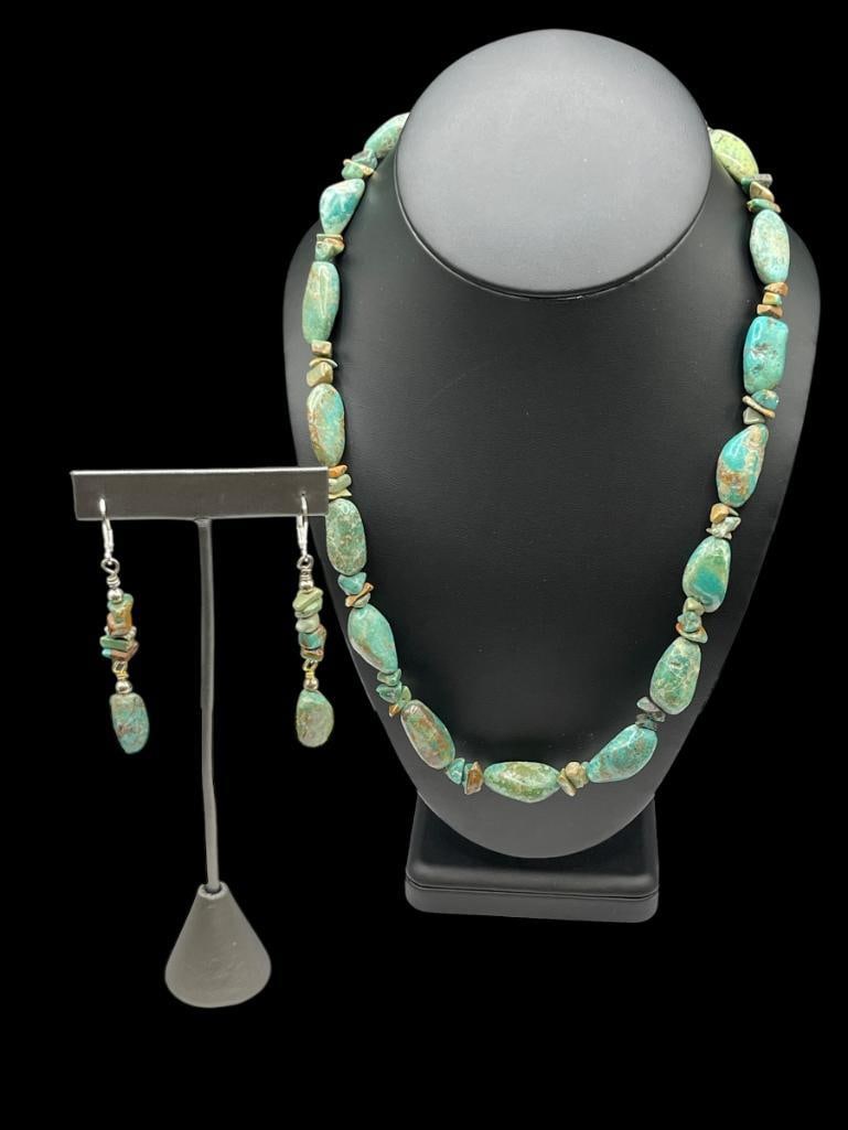 ARTISAN MADE GREEN TURQUOISE BEAD NECKLACE AND EARRINGS SET (1 of 7)