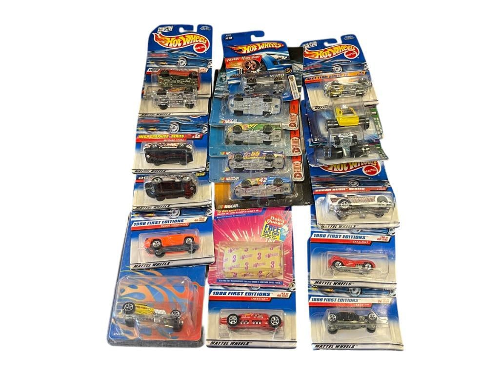 19 ASSORTED HOTWHEELS 1:64 DIE-CAST TOY MODEL CARS ALL NEW IN THE PACKAGE (1 of 11)