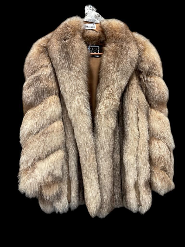 LUXURIOUS RED FOX FUR COAT BY SAGA DESIGNER FOX FUR (1 of 13)