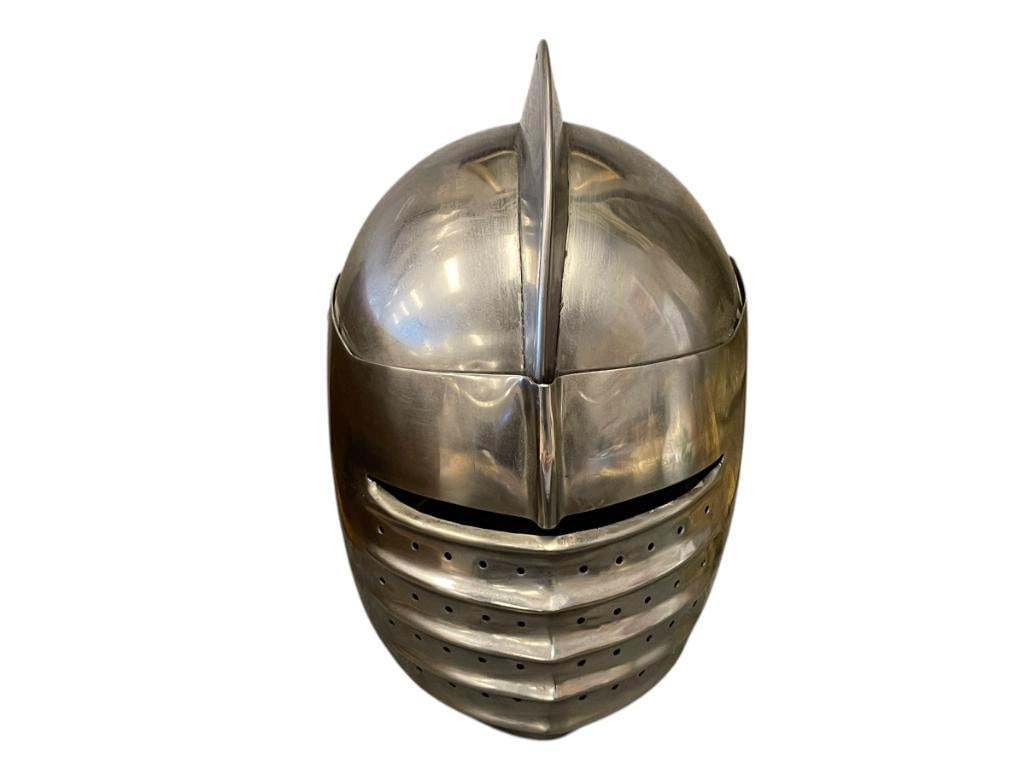MEDIEVAL CLOSED KNIGHT ARMOR BELLOWS-FACED SALLET (1 of 8)