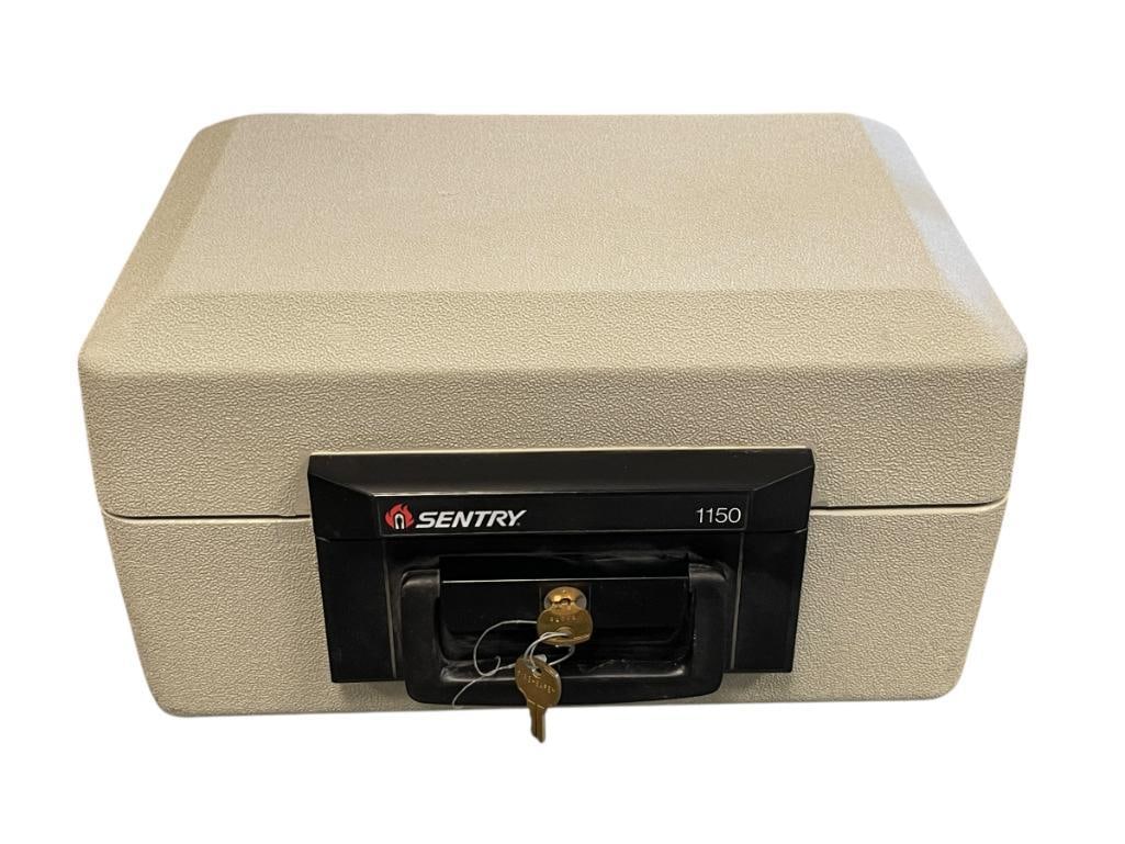 SENTRY 1150 FIRE-SAFE SECURITY SAFE WITH TWO KEYS (1 of 5)