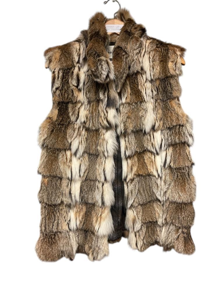 MARY MCFADDED DESIGNER RABBIT FUR VEST (1 of 8)