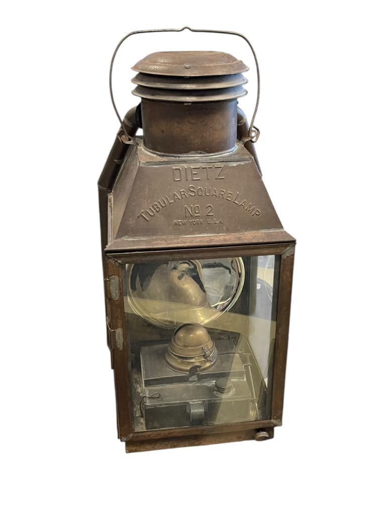 ANTIQUE DIETZ TUBULAR SQUARE LAMP NO.2 WITH ROUND REFLECTOR MADE BY R.E. DIETZ COMPANY PATENT 1889 (1 of 13)