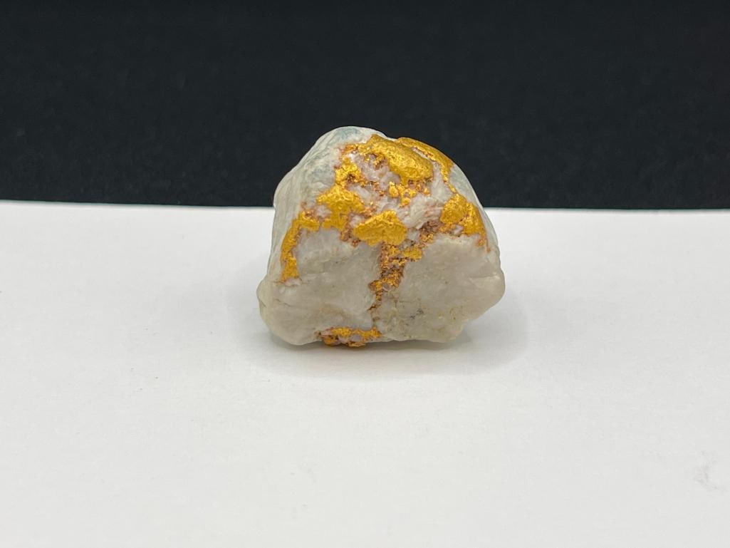 QUARTZ AND GOLD GEOLOGICAL SPECIMEN FROM NEVADA (1 of 5)