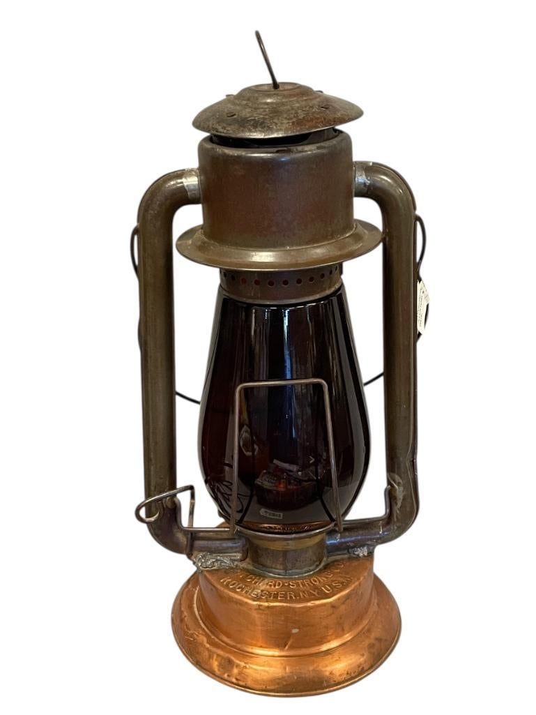 VINTAGE RICHARD STRONG PRISCO NO. 2 RAILROAD LANTERN WITH AMBER SIGNAL GLASS SHADE (1 of 10)