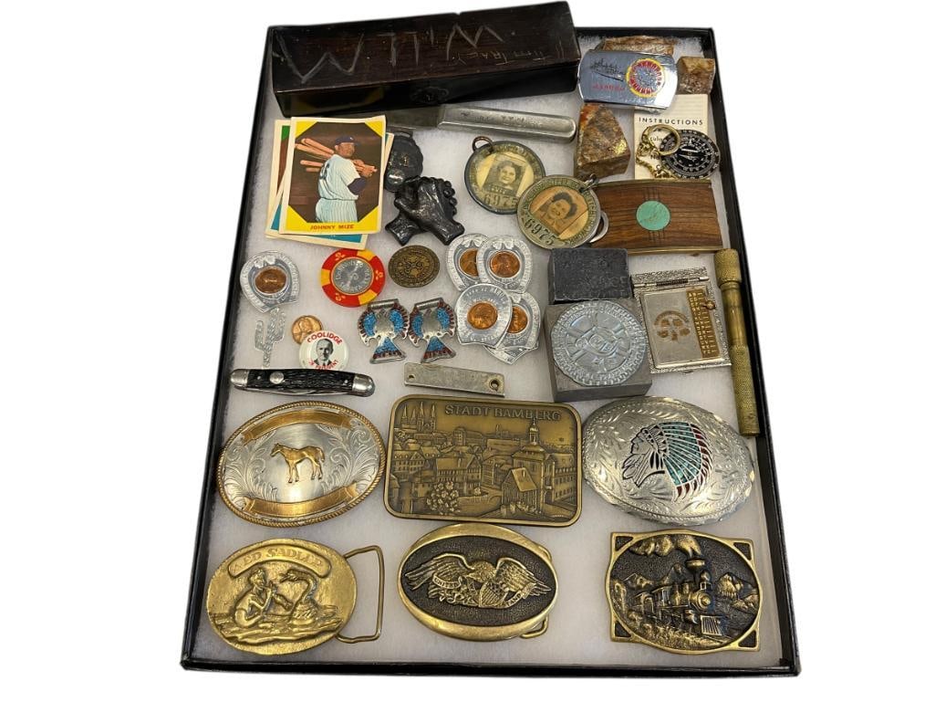 UNIQUE ASSORTMENT O FCOLLECTIBLES INCLUDING BRASS BELT BUCKLES AND LUCKY PENNIES FROM HAROLD'S CLUB: ALSO INCLUDES VINTAGE BASEBALL CARDS, U.S. 1916 MILITARY KNIFE, GEOLOGICAL SPECIMENS, VINTAGE EMPLOYEE BADGES FROM COLUMBIA STEEL CO. PITTSBURGH WORKS, AND MORE