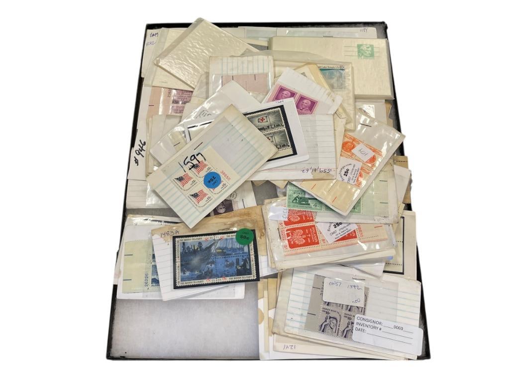LARGE COLLECTION OF USPS COLLECTIBLE POSTAL / POSTAGE STAMPS DATING AS FAR AS 1948 (1 of 7)