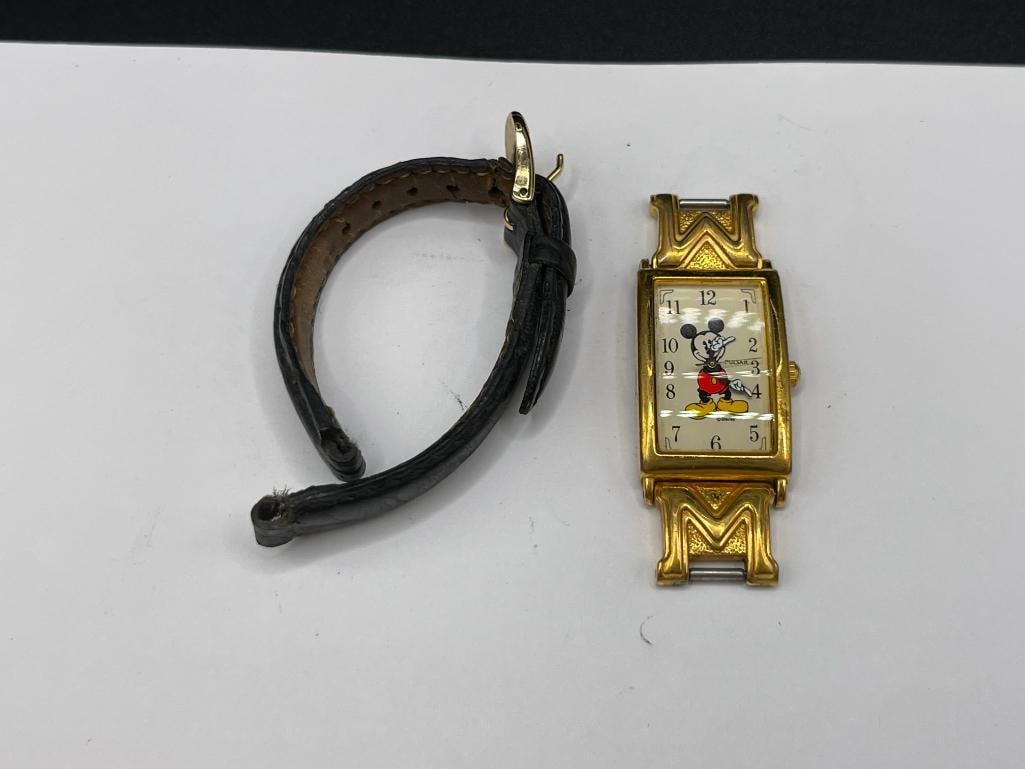 MICKEY MOUSE DISNEY PULSAR LADIES WRISTWATCH: INCLUDES DAMAGED BLACK LEATHER BAND, NEEDS BATTERY 30MM CASE