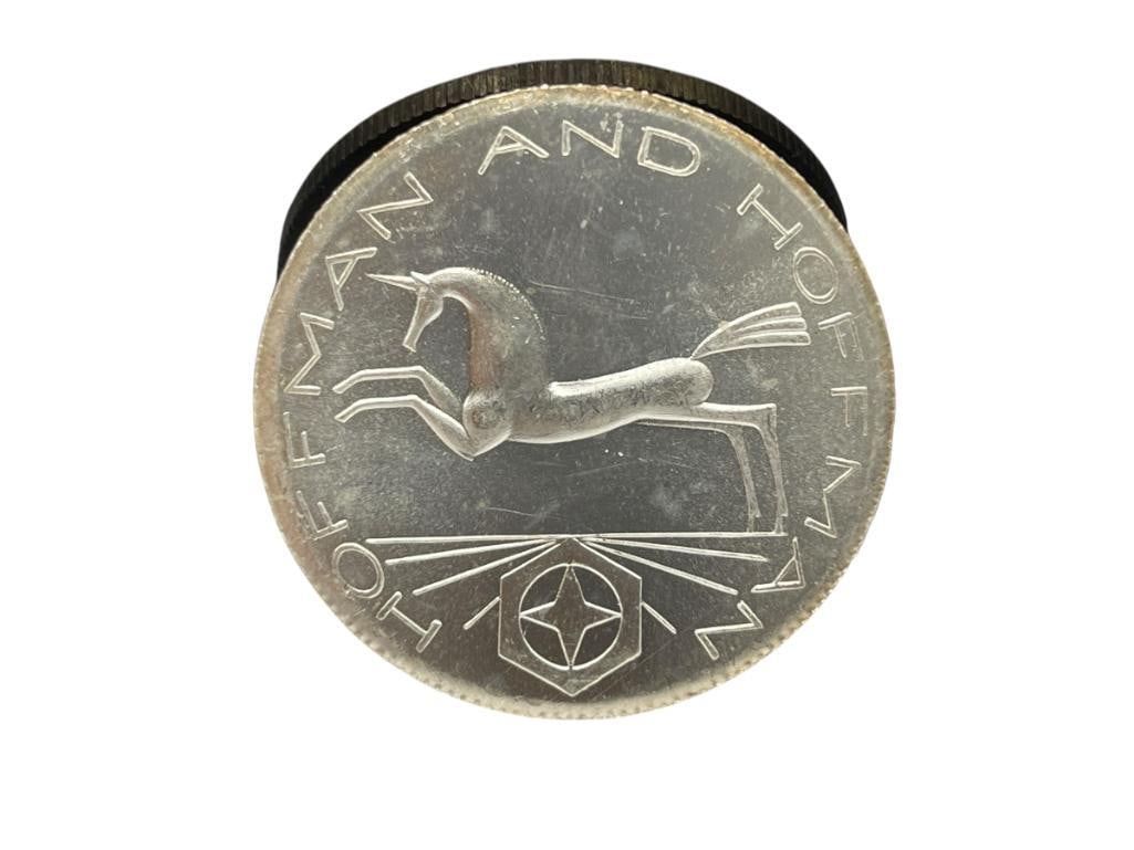 1981 HOFFMAN AND HOFFMAN UNICORN DESIGN .999 FINE SILVER ROUND: 1 TROY OUNCE