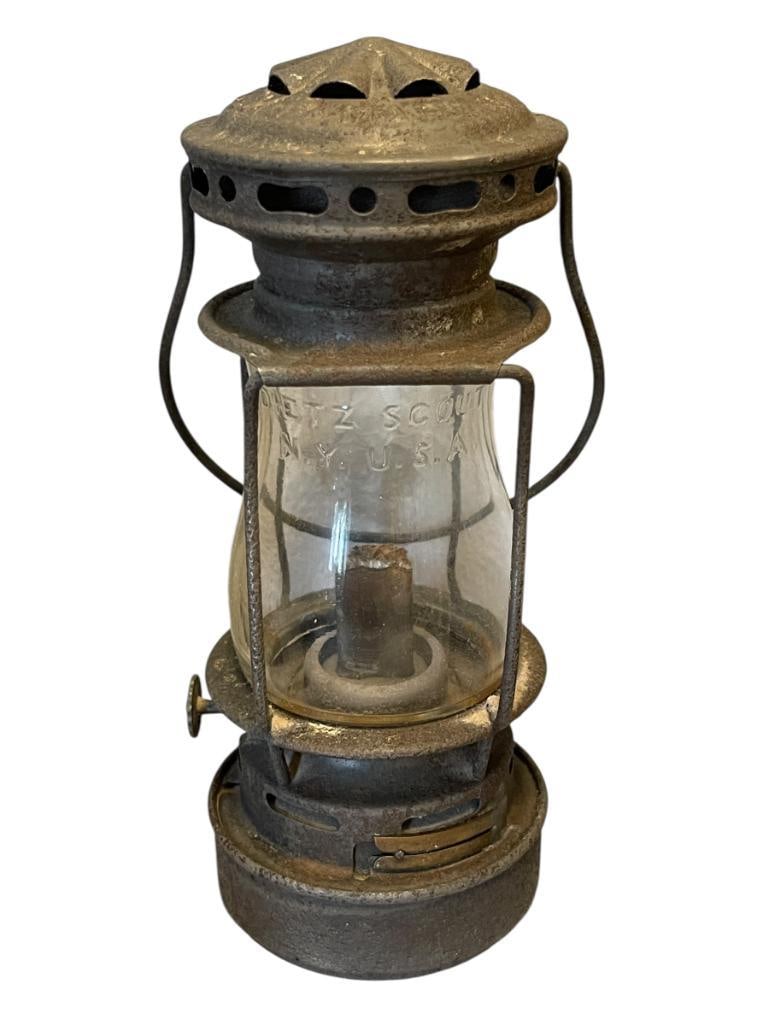 CIRCA 1918 POST WAR DIETZ SCOUT LANTERN WITH ORIGINAL CLEAR GLASS GLOBEMADE IN NEW YORK (1 of 8)