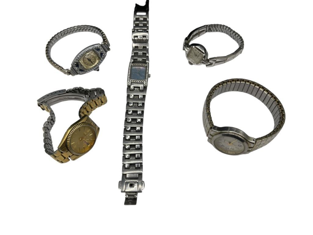 FIVE LADIES WRISTWATCHES INCLUDING TWO VINTAGE GOLD-FILLED WATCHES FEATURING ONE WITH BLUE SAPPHI... (1 of 12)