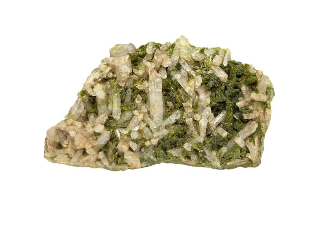 EPIDOTE AND QUARTZ GEOLOGICAL SPECIMEN MINED IN MOROCCO FEATURING AWESOME TERMINATION POINTS (1 of 6)