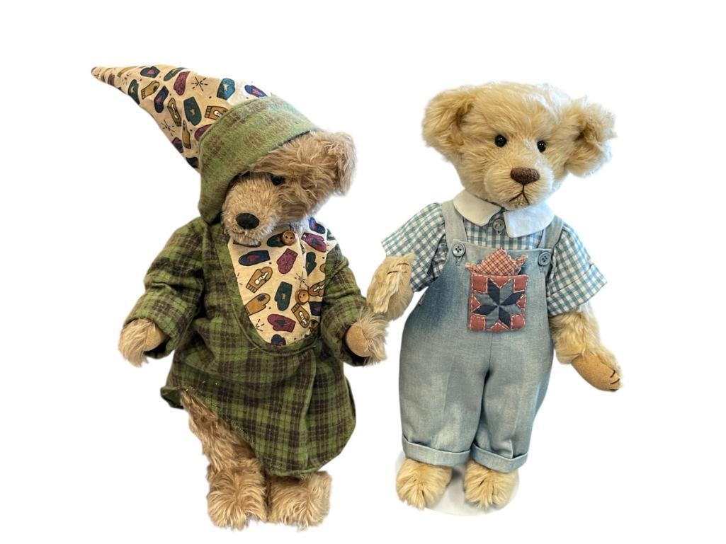 TW HAND CRAFTED JOINTED TEDDY BEARS ONE IS DATED 1993 AND SIGNED BY THE ARTIST (1 of 15)