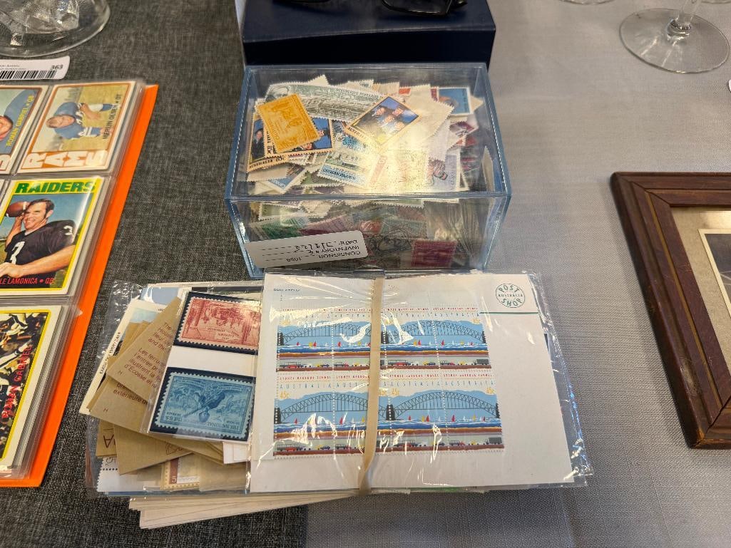 COLLECTION OF VINTAGE AND MODERN STAMPS MOSTLY LOOSE STAMPS INCLUDING FOREIGN STAMPS (1 of 3)