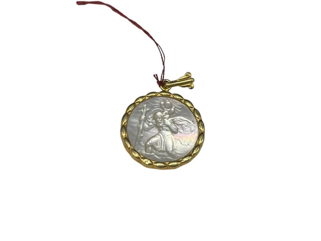 GERMAN MADE 14K YELLOW GOLD CARVED MOTHER OF PEARL RELIGIOUS PENDANT (1 of 5)