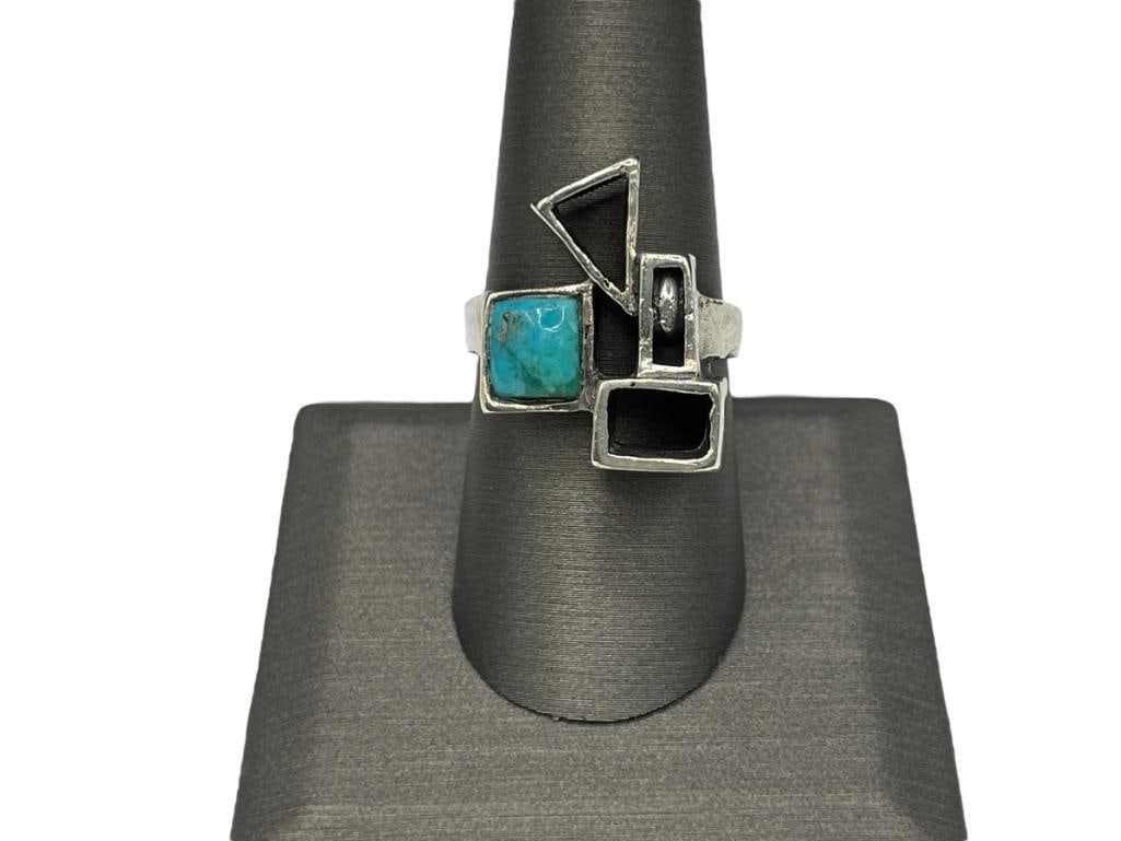 STERLING SILVER MODERNIST TURQUOISE RING: FEATURING UNIQUE DESIGN SIZE 9, 7/8" FRONT, 9.13 GRAMS