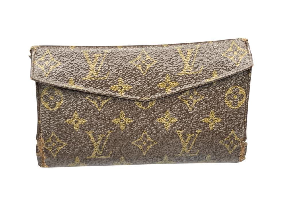 MARKED "LOUIS VUITTON" WALLET (1 of 8)