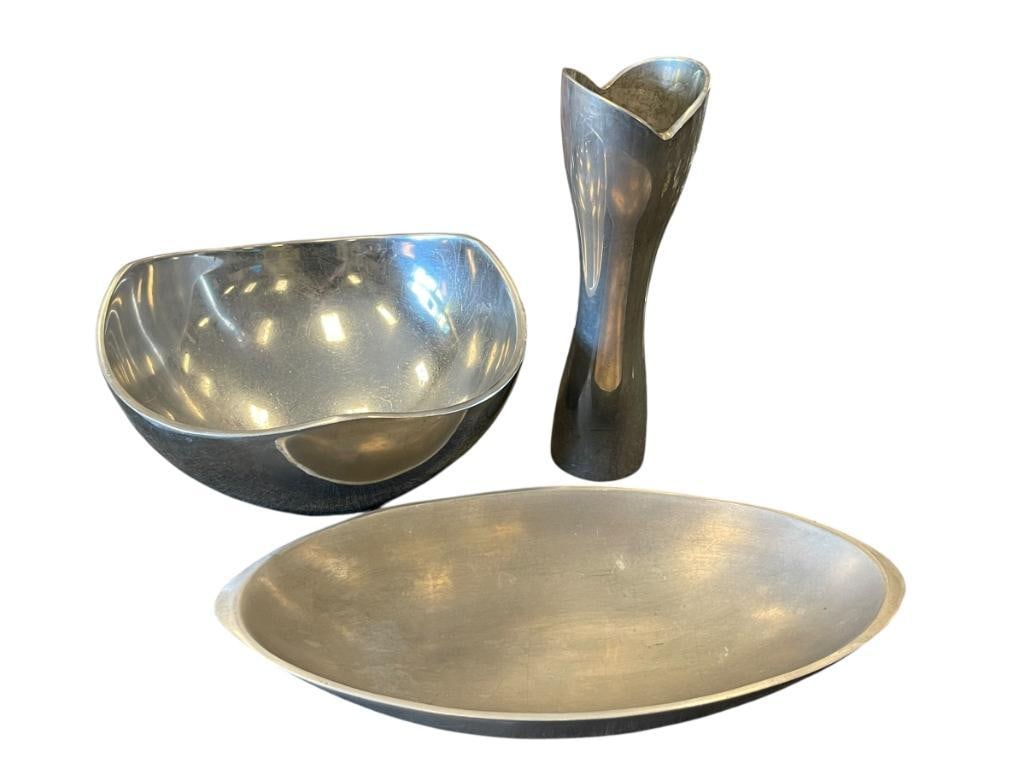 NAMBE ALUMINUM ALLOY TULIP VASE AND BOWLS, EACH SIGNED NAMBE: NAMBE ROUND AND OBLONG BOWL AND TULIP VASE, EACH MARKED NAMBE ON BOTTOM 9" AND 13" BOWLS, 9 1/2" VASE