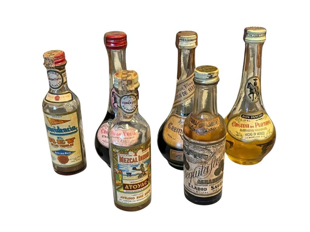 VINTAGE COLLECTIBLE 1/10 PINT MEXICO LIQUOR BOTTLES LIQUER, MEZCAL, TEQUILA (1 of 9)