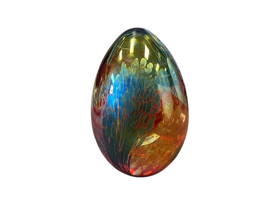 1991 GLASS EYE STUDIO HAND BLOWN IRIDESCENT ART GLASS PAPERWEIGHT WITH ETCHED TREE DESIGN (1 of 7)