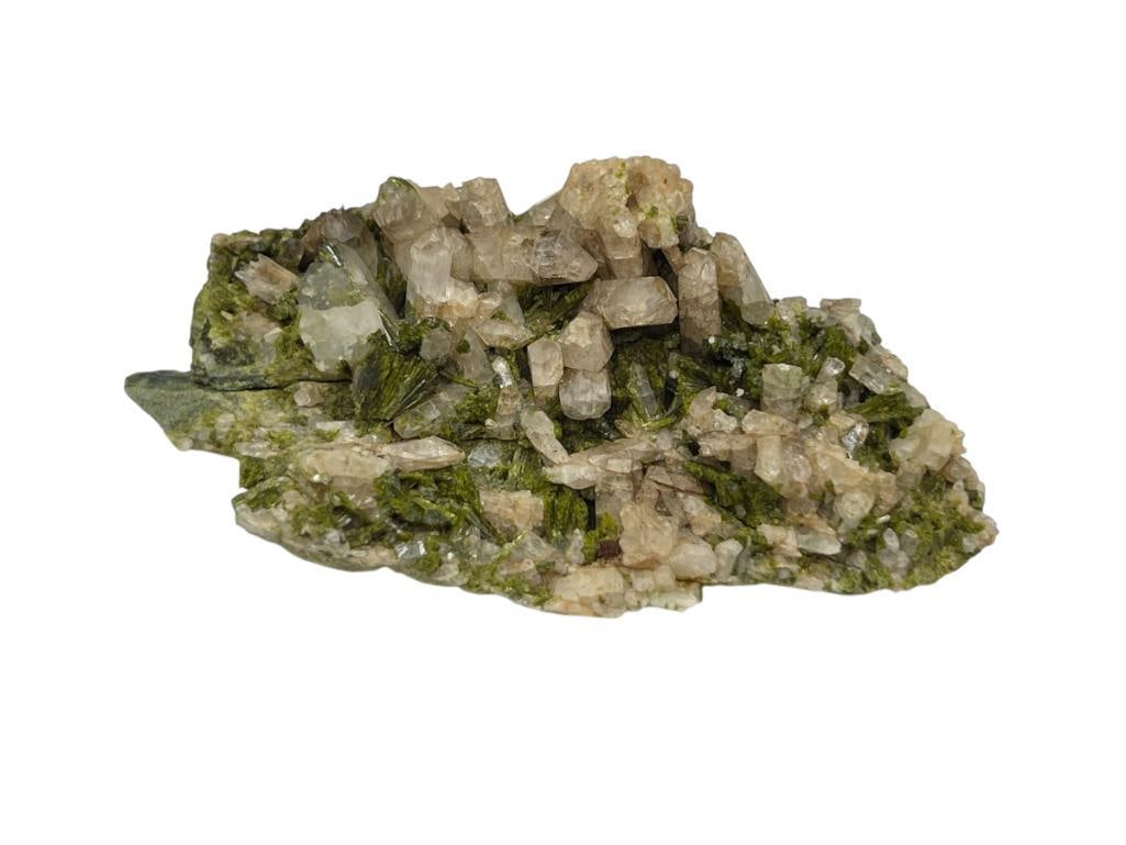EPIDOTE AND QUARTZ GEOLOGICAL SPECIMEN MINED IN MOROCCO FEATURING AWESOME TERMINATION POINTS (1 of 6)