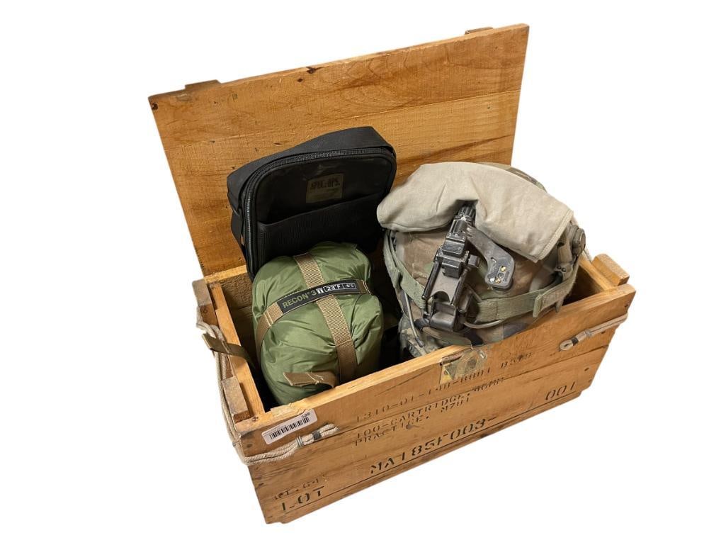 US ARMY MILITARY KEVLAR HELMET PLUS RECON 3 GEN II SLEEPING BAG IN 40MM PRACTISE SHELL WOODEN CRATE (1 of 12)
