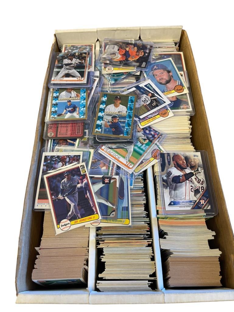 OVER 2900 PLUS BASEBALL MLB PLAYER SPORT CARDS FROM 1980'S, 1990'S, AND 2000'S (1 of 14)