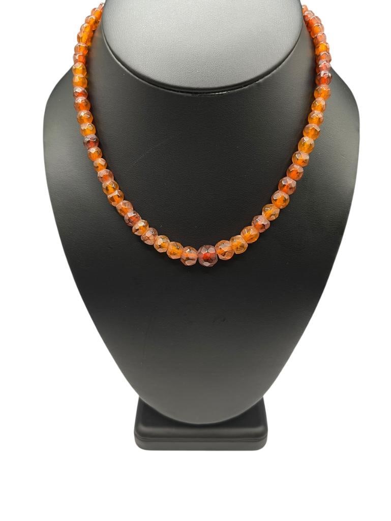 VINTAGE GRADUATED FACETED AMBER BEAD NECKLACE (1 of 5)