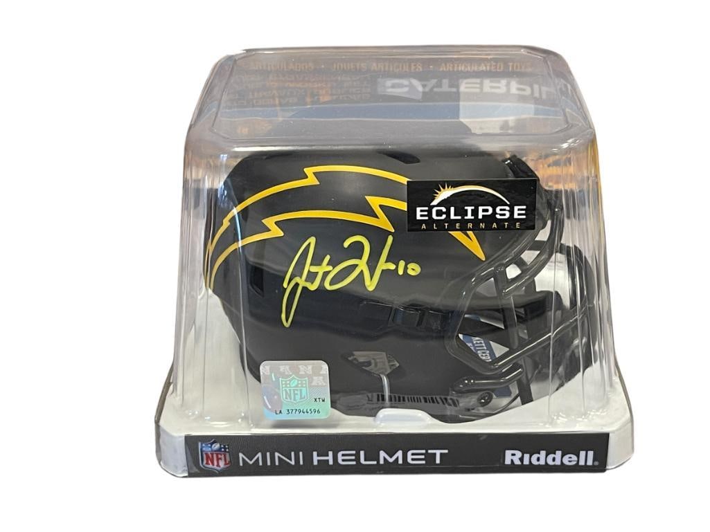 JUSTIN HERBERT LOS ANGELES CHARGERS NFL FOOTBALL QUARTERBACK AUTOGRAPHED MINI HELMET (1 of 7)