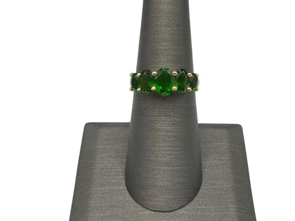 14K YELLOW GOLD GREEN DIOPSIDE FASHION RING FEATURING FIVE GRADUATED OVAL CUT GREEN DIOPSIDES (1 of 6)
