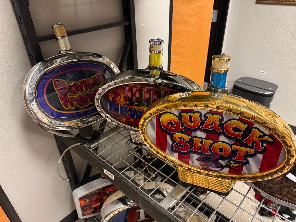 THREE LIGHTED SLOT MACHINE TOPPERS INCLUDING QUACK SHOT, IGT, AND BONUS FRENZY (1 of 9)
