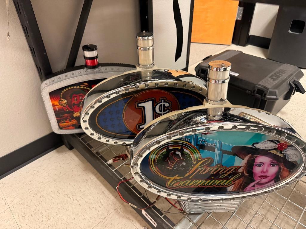THREE LIGHTED SLOT MACHINE TOPPERS (1 of 7)