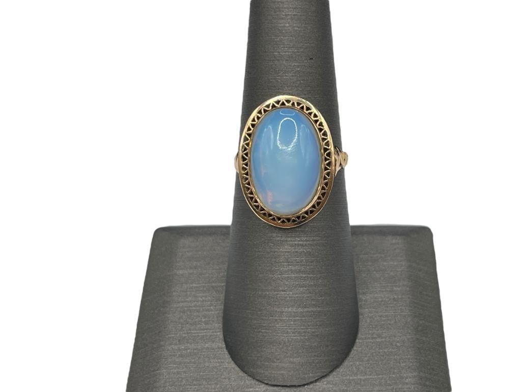 VINTAGE 18K YELLOW GOLD OVAL CABOCHON AUSTRAILIAN OPAL RING (1 of 7)