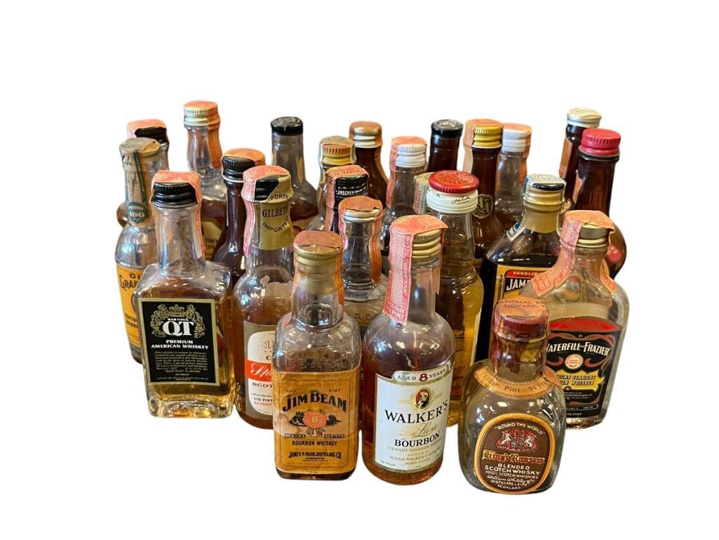 COLLECTION OF VINTAGE, ANTIQUE 1/10 PINT WHISKEY BOTTLES, MANY SEALED, ORIG LABEL JIM BEAM, WALKERS (1 of 8)