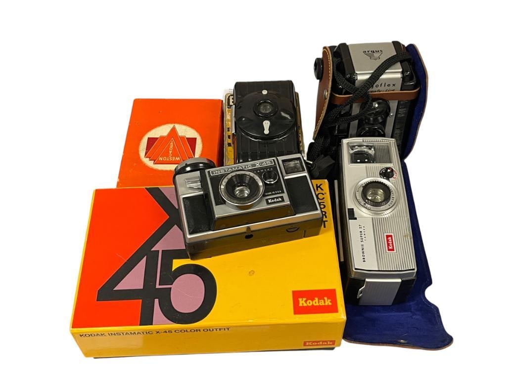 FOUR VINTAGE FILM CAMERAS KODAK BROWNIE SUPER 27, INSTAMATIC X-45, BULLET, AND ARGUS SEVENTY-LINE (1 of 12)