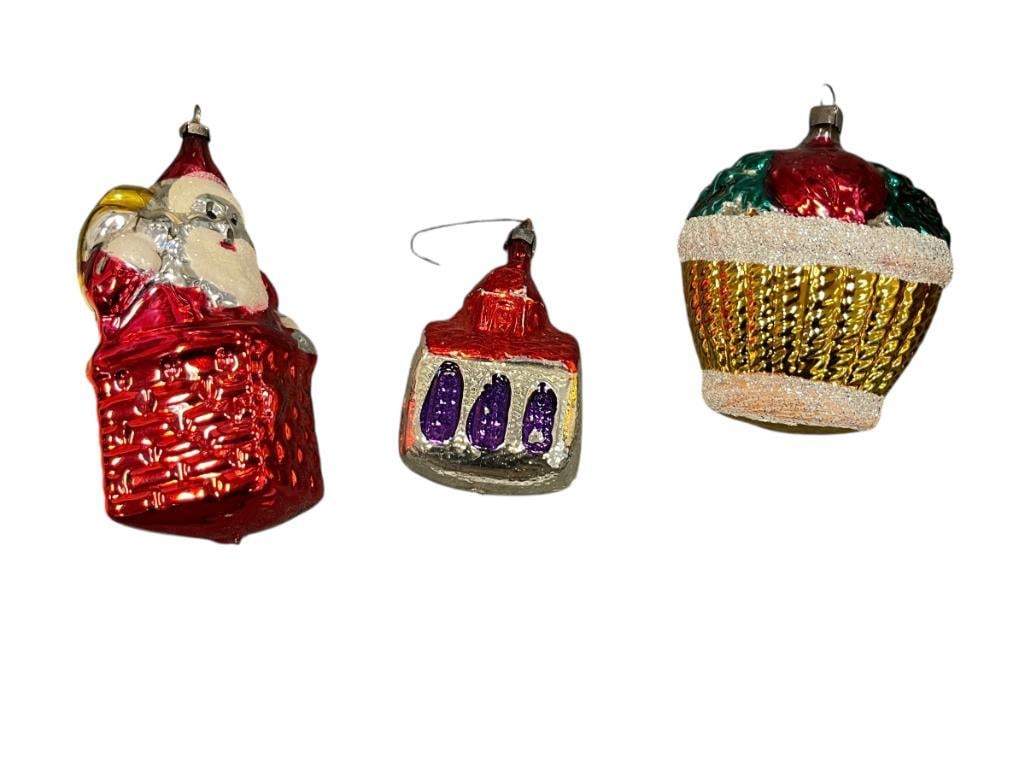 THREE ANTIQUE MERCURY GLASS CHRISTMAS ORNAMENTS (1 of 8)