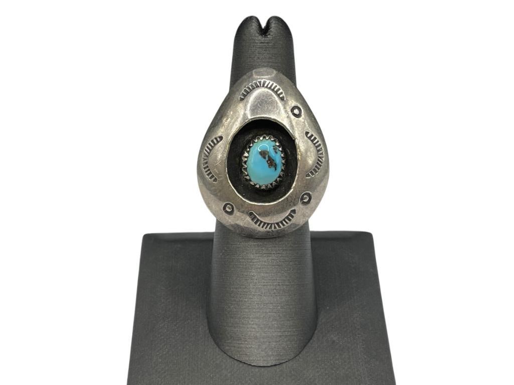 VINTAGE NAVAJO STERLING SILVER TURQUOISE SHADOWBOX DESIGN RING FEATURING STAMPED PATTERN (1 of 6)