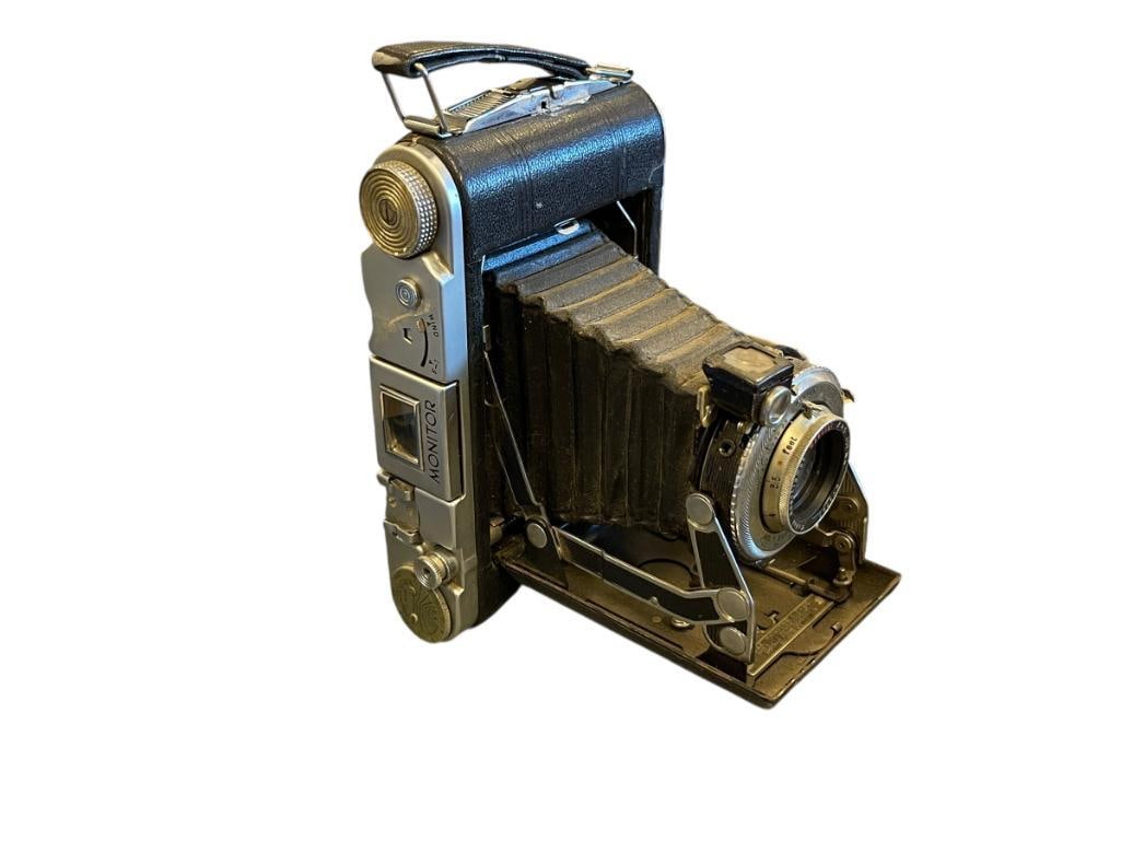 1940'S KODAK MONITOR SIX-20 FOLDING CAMERA NO.1 SUPERMATIC LENS (1 of 8)