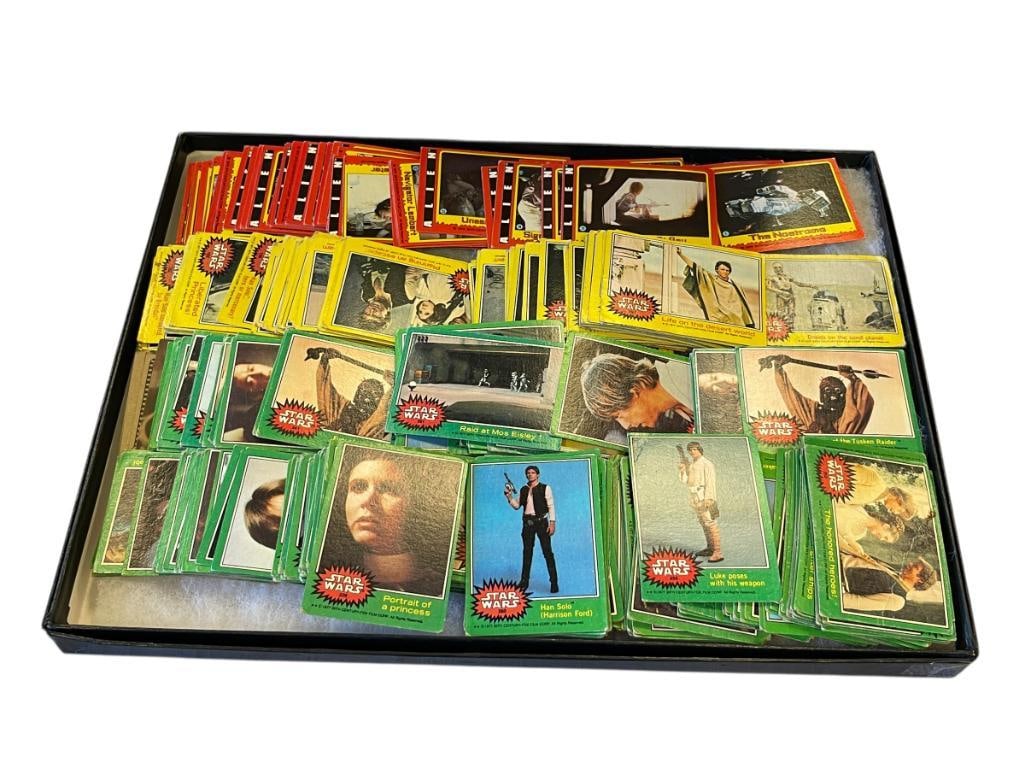 1977 AND 1979 TOPPS STAR WARS FOX / LUCAS FILMS TRADING CARDS: VINTAGE STAR WARS TRADING CARDS OVER 250 CARDS