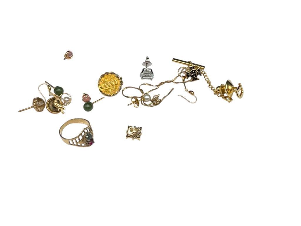 14K AND 10K GOLD SCRAP JEWELRY AND WEARABLE JEWELRY INCLUDING A GEMSTONE RING, EARRINGS, AND TIE-... (1 of 9)