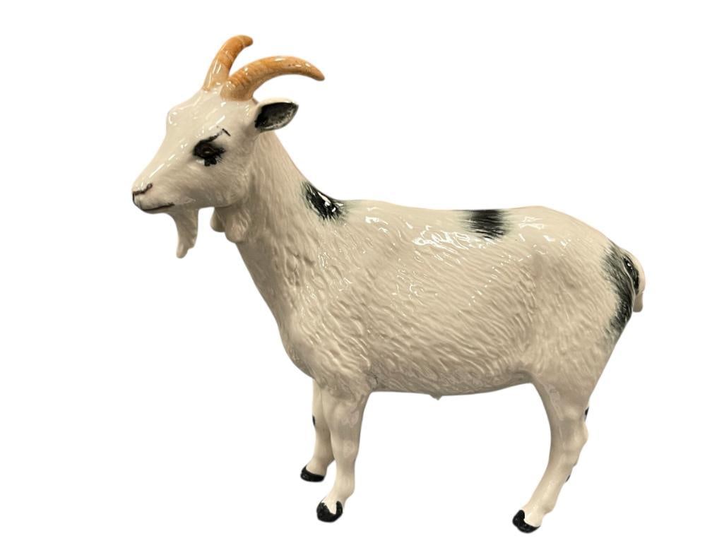 VINTAGE ROYAL DOULTON BONE CHINA LIMITED EDITION NIGERIAN POT BELLY PYGMY GOAT NO. DA223: MADE BETWEEN 1993-1999, DESIGNED BY AMANDA HUGHES-LUBECK, MARKED ON THE BOTTOM, MADE IN ENGLAND, NO DAMAGE OR REPAIRS 5 1/4" L