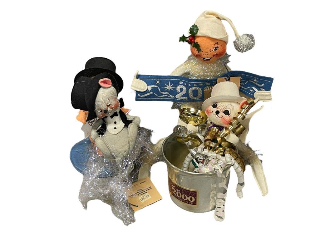 VINTAGE ANNALEE MOBILITEE 2000 MILLENIUM CELEBRATION STUFFED TEXTILE DOLLS: FOUR FIGURES, MOUSE IN CHAMPAGNE BUCKET, MOUSE IN WINE GLASS, FROSTY ELF, AND BABY NEW YEAR DOLL, EACH WITH ORIGINAL TAG AND LABEL 8" AND 11 1/2" H