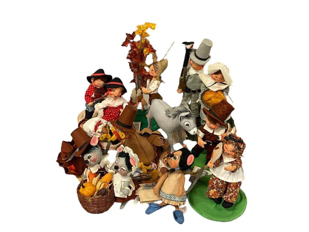 VINTAGE ANNALEE MOBILITEE DOLLS THANKSGIVING AND MOUSE DOLLS TEXTILE STUFFED DOLLS (1 of 17)