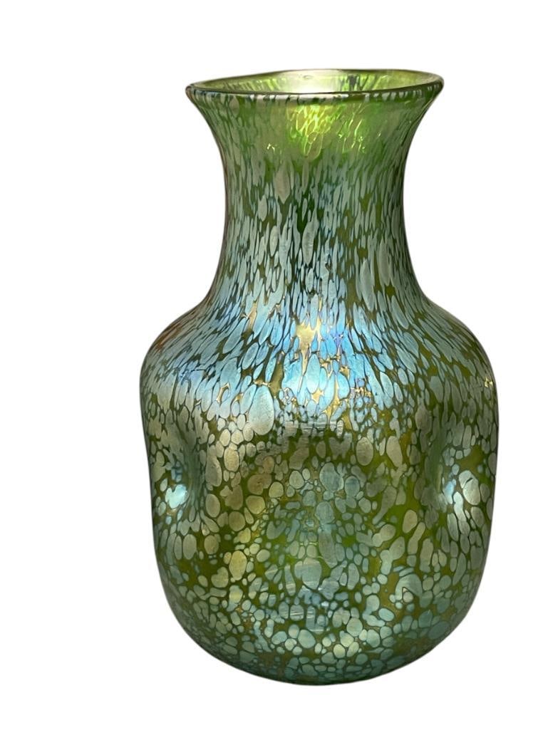 BOHEMIAN LOETZ PHANOMEN GREEN IRIDESCENT ART GLASS VASE BY JOHANN LOETZ AUSTRIAN GLASS MAKER (1 of 9)