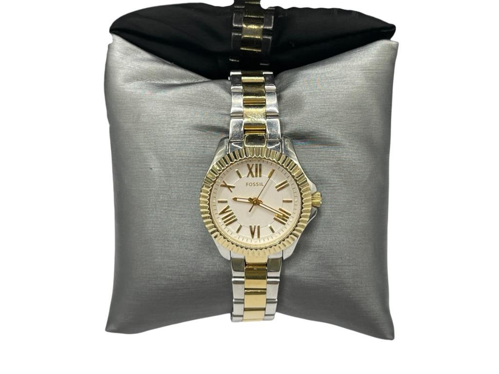 LADIES FOSSIL MINI CECILE MODEL TWO-TONE STAINLESS-STEEL WRISTWATCH: RUNNING CONDITION, SERIAL # 741409 34MM CASE