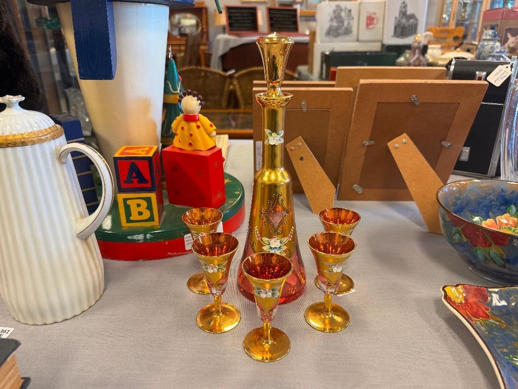 VENETIAN ELABORATE DESIGN ITALIAN DECANTER SET WITH FIVE CORDIALS (1 of 10)