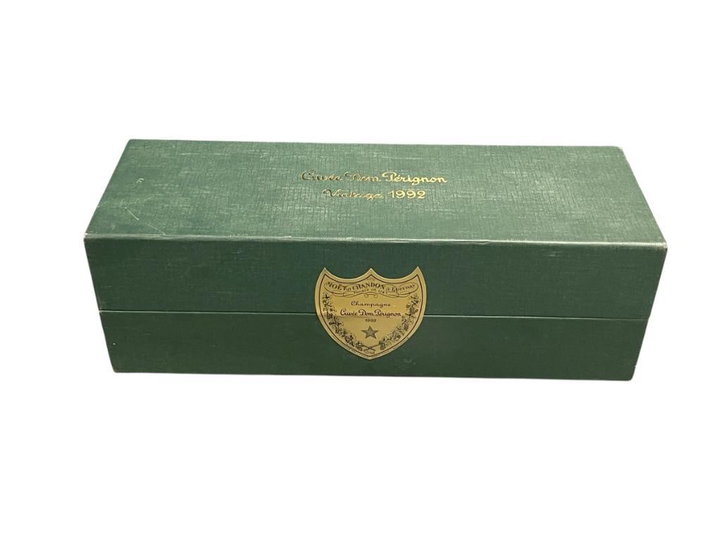 1992 CUVEE DOM PERIGNON CHAMPAGNE SEALED BOX (1 of 7)