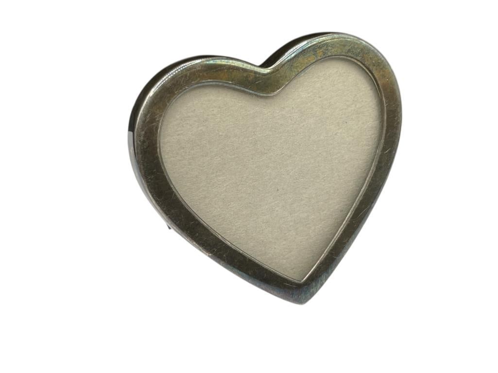 TIFFANY & CO. STERLING SILVER HEART SHAPED PICTURE FRAME (1 of 6)