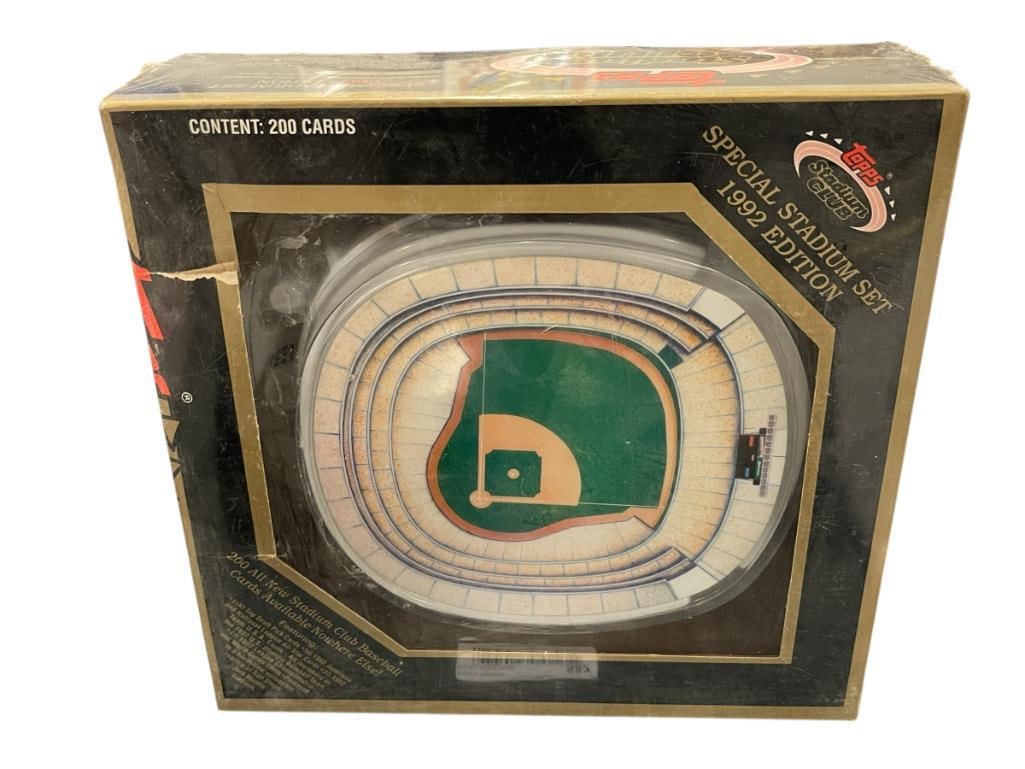 SEALED 1992 TOPPS SPECIAL STADIUM CARD SET COLLECTORS TIN WITH 200 CARDS (1 of 6)