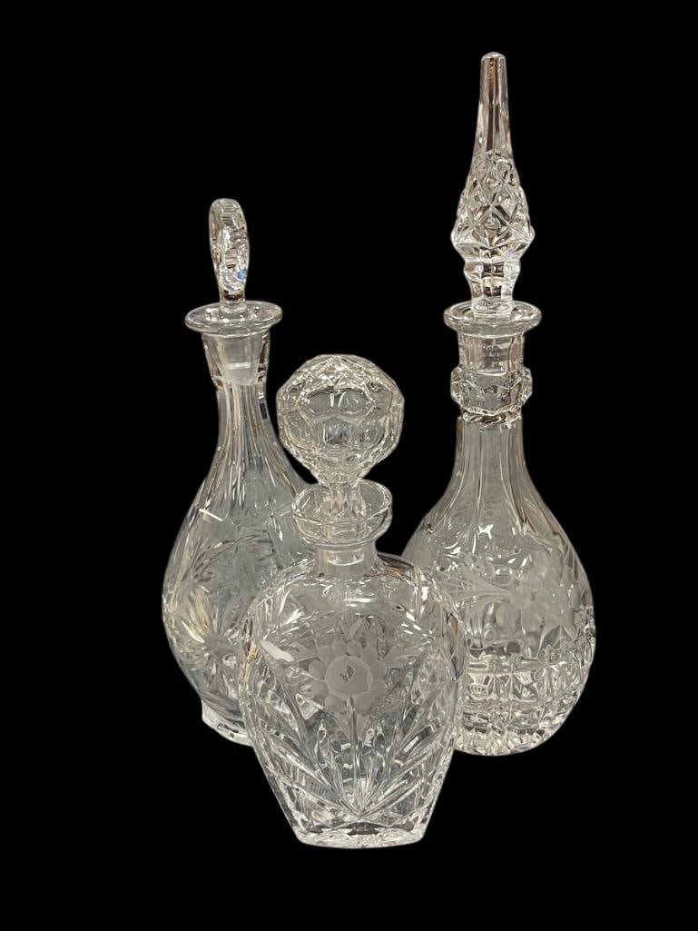 CUT GLASS AND CRYSTAL DECANTERS WITH STOPPERS (1 of 6)